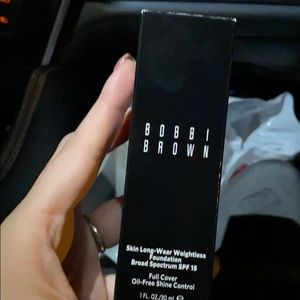 Bobbi Brown Foundation
